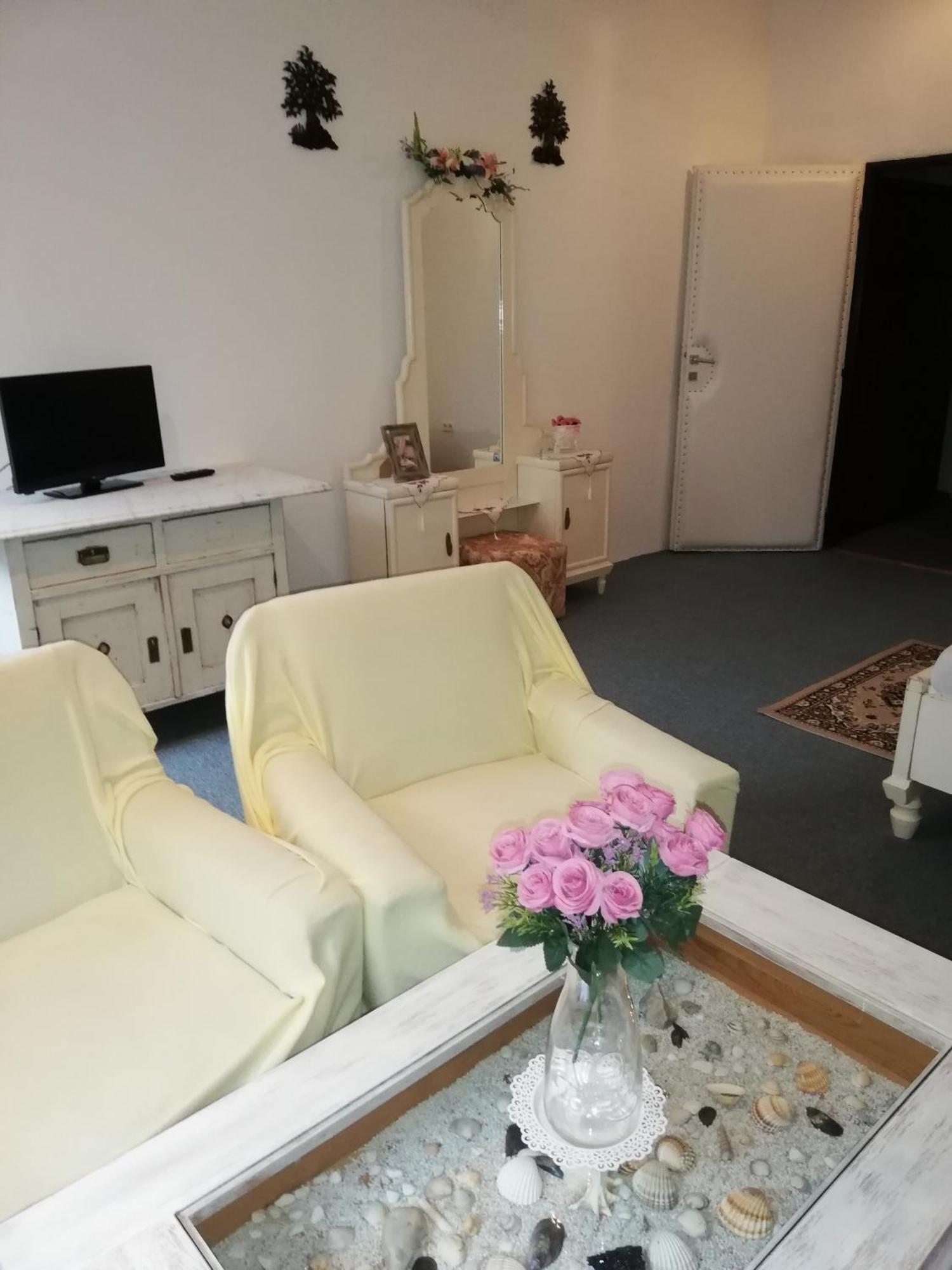 Hotel Kamenny Vrch Chomutov Cameră foto