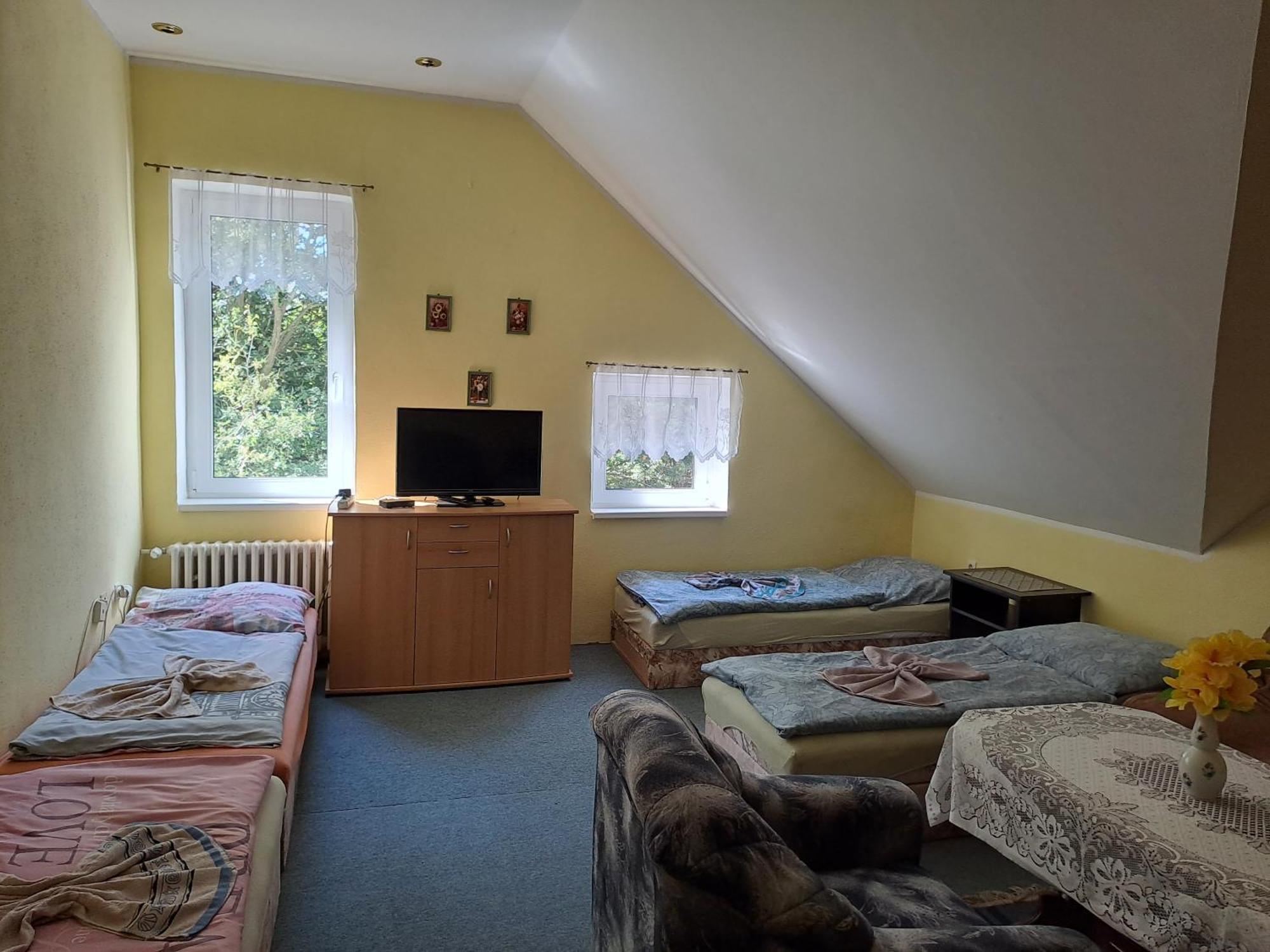 Hotel Kamenny Vrch Chomutov Cameră foto